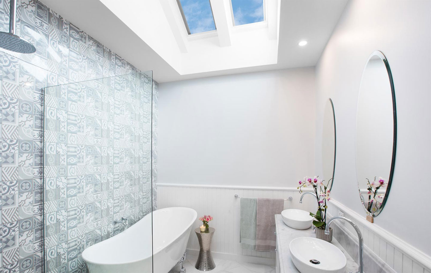 豪宅的浴室設(shè)計效果圖